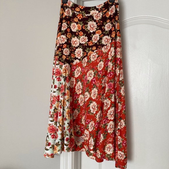 Anthropologie Farm Rio Patchwork Floral Midi Skirt - Picture 3 of 5